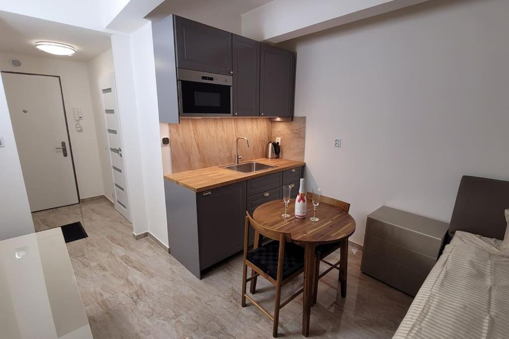 Luxusni Apartman Nedaleko Centra براغ المظهر الخارجي الصورة