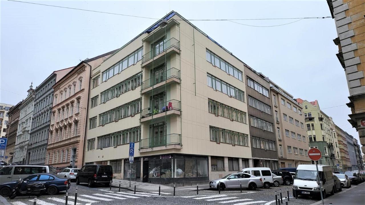 Luxusni Apartman Nedaleko Centra براغ المظهر الخارجي الصورة
